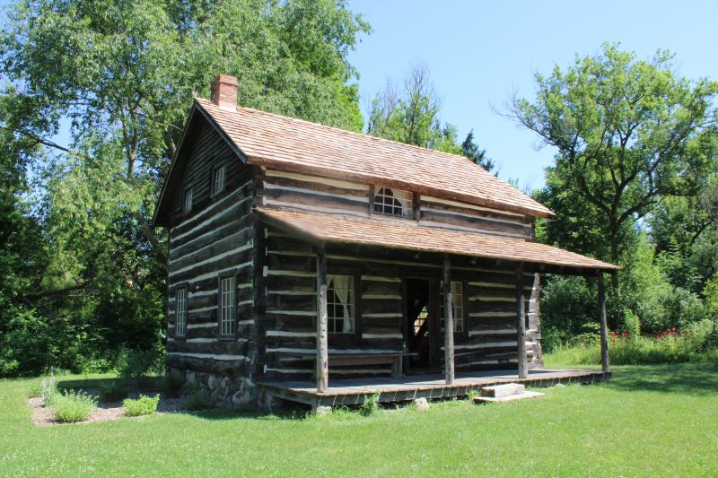 moon log cabin image